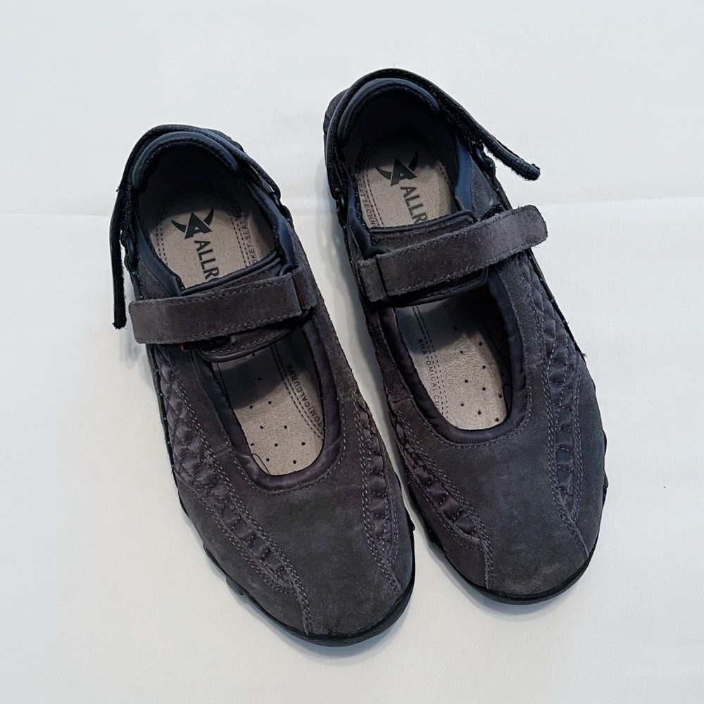 **LAST CHANCE** Allrounder Women’s Trekking Shoes, Size 7.5